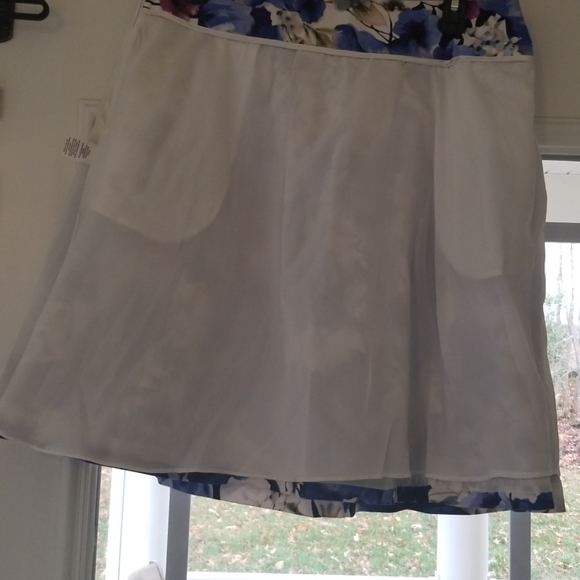 Skirt - Picture 3 of 3